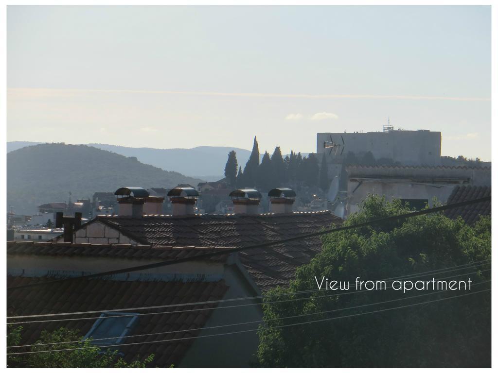 Apartment Simaris - Spacious With Terrace And Sea View Šibenik Exterior foto