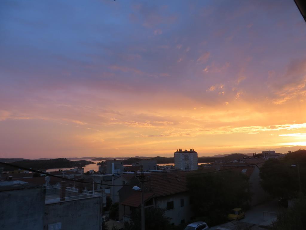 Apartment Simaris - Spacious With Terrace And Sea View Šibenik Exterior foto